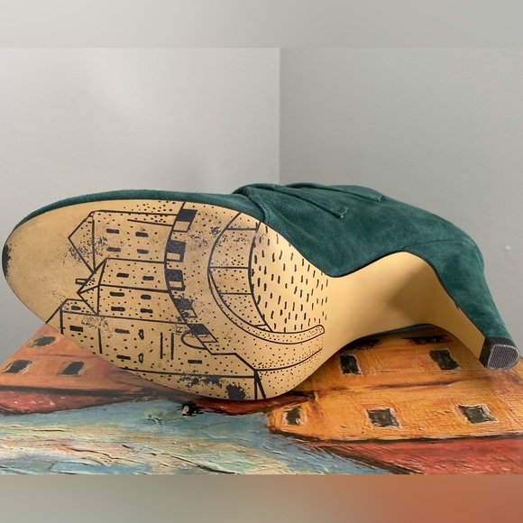 Bella Vita kid suede shoes - Picture 9 of 10